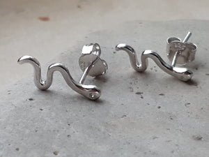 Mini Pendientes serpiente de plata