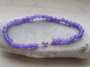 Pulsera elástica de jade malva con zirconita malva